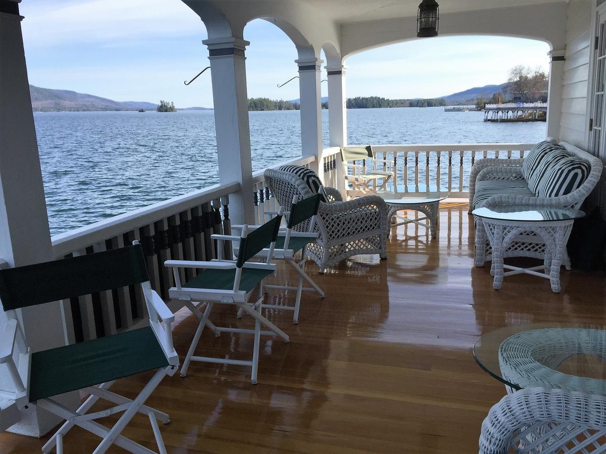 Lake George Boathouse Waterfront Lodging Болтон-Лендинг Экстерьер фото