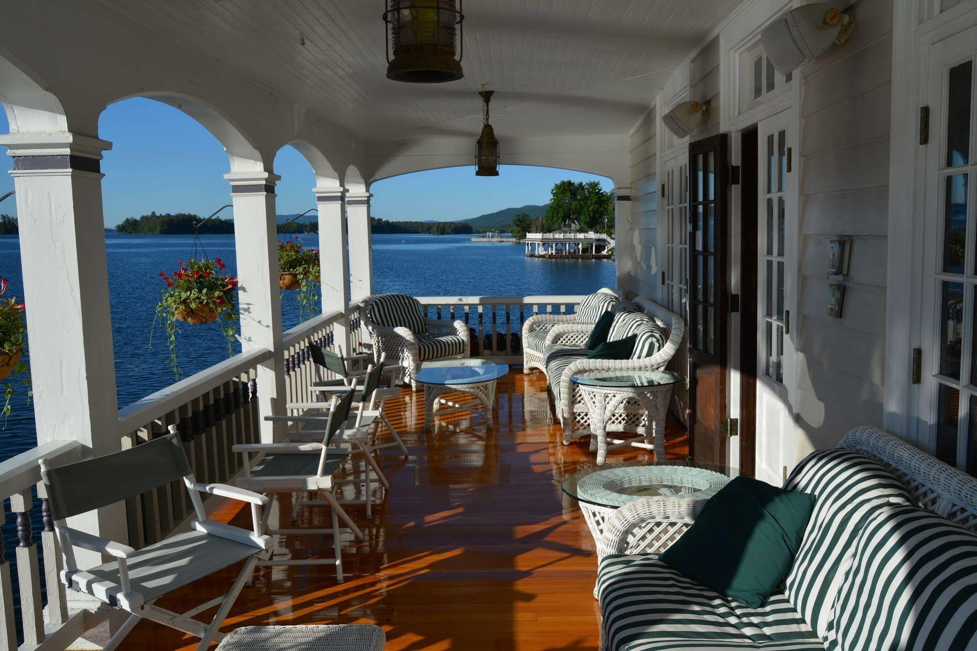 Lake George Boathouse Waterfront Lodging Болтон-Лендинг Экстерьер фото
